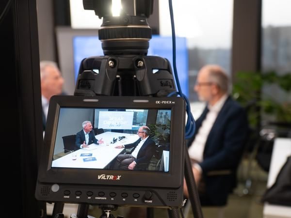 Executive Visibility und Media Production